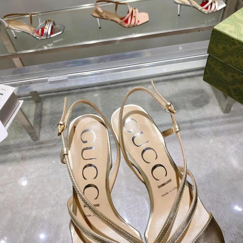 GUCCI GOLD METALLIC MID HEEL - Image 3