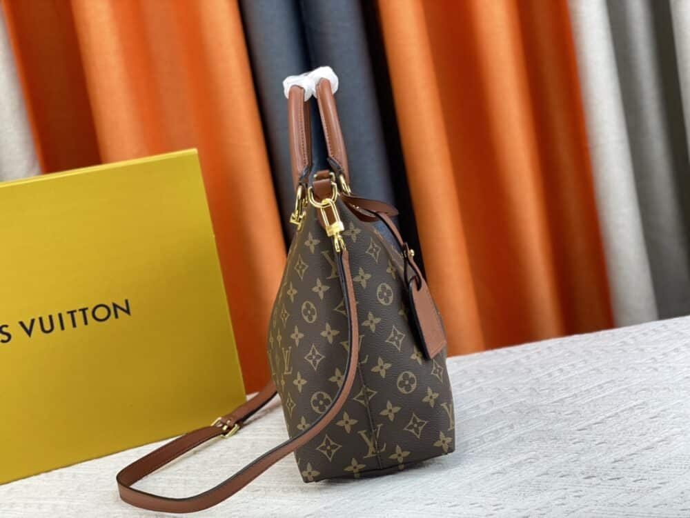 LOUIS VUITTON V TOTE MM BROWN 36CM M43967 - Image 8