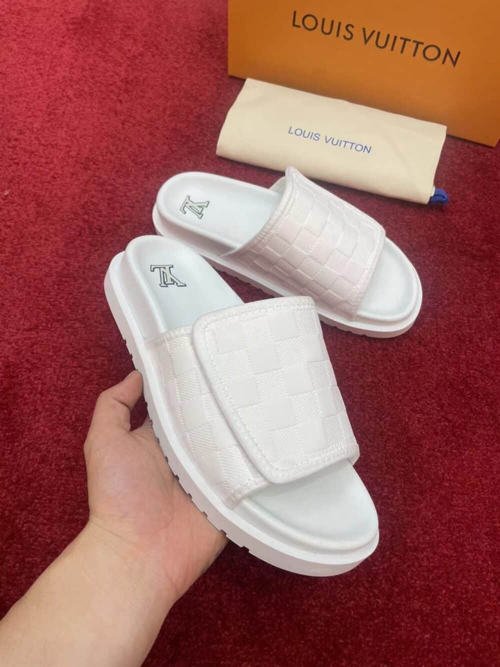 LOUIS VUITTON DAMIER FLAT SLIDES WHITE - Image 3