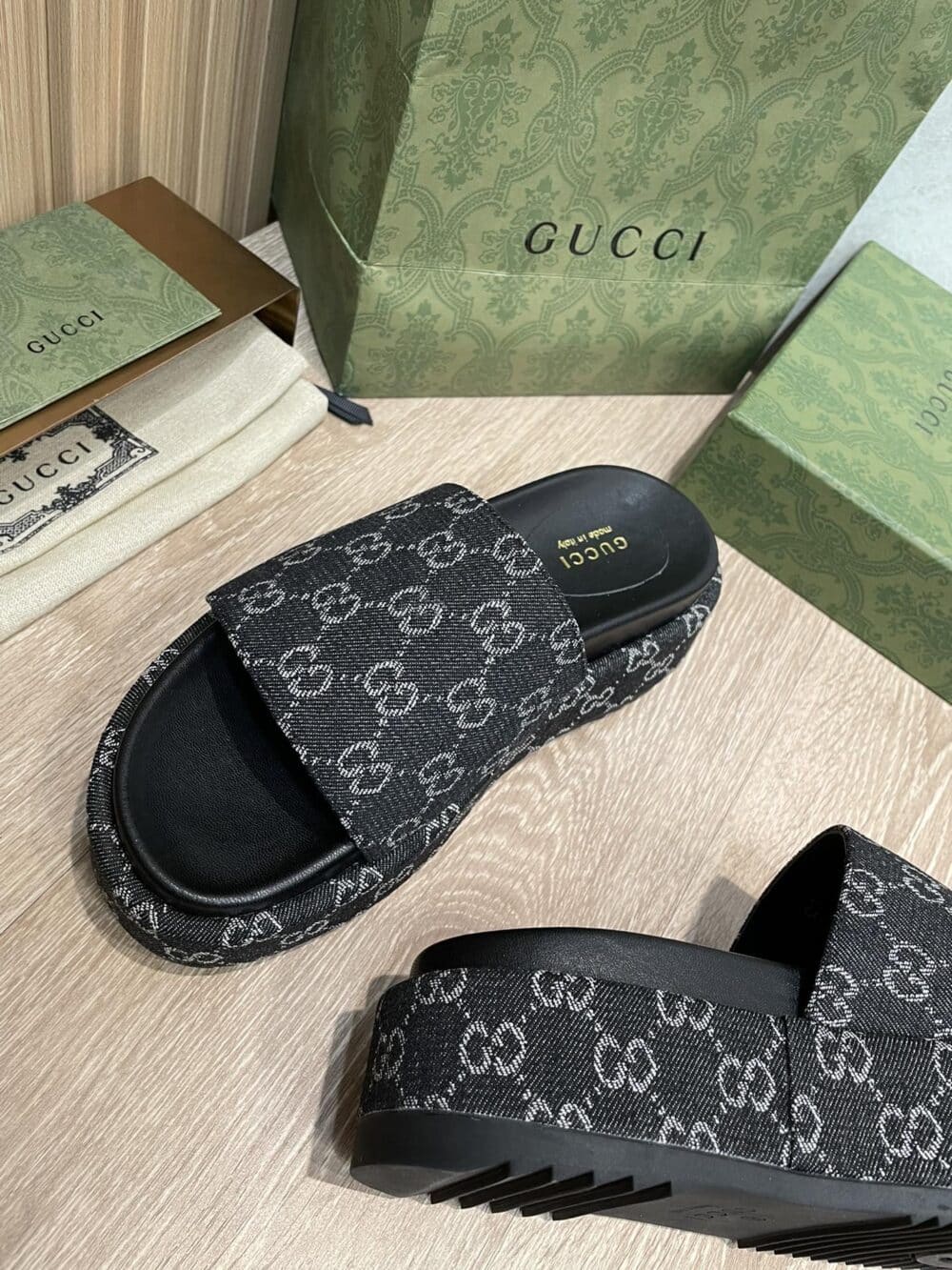 GUCCI WOMEN’S PLATFORM SLIDE SANDAL BLACK 623212 - Image 8