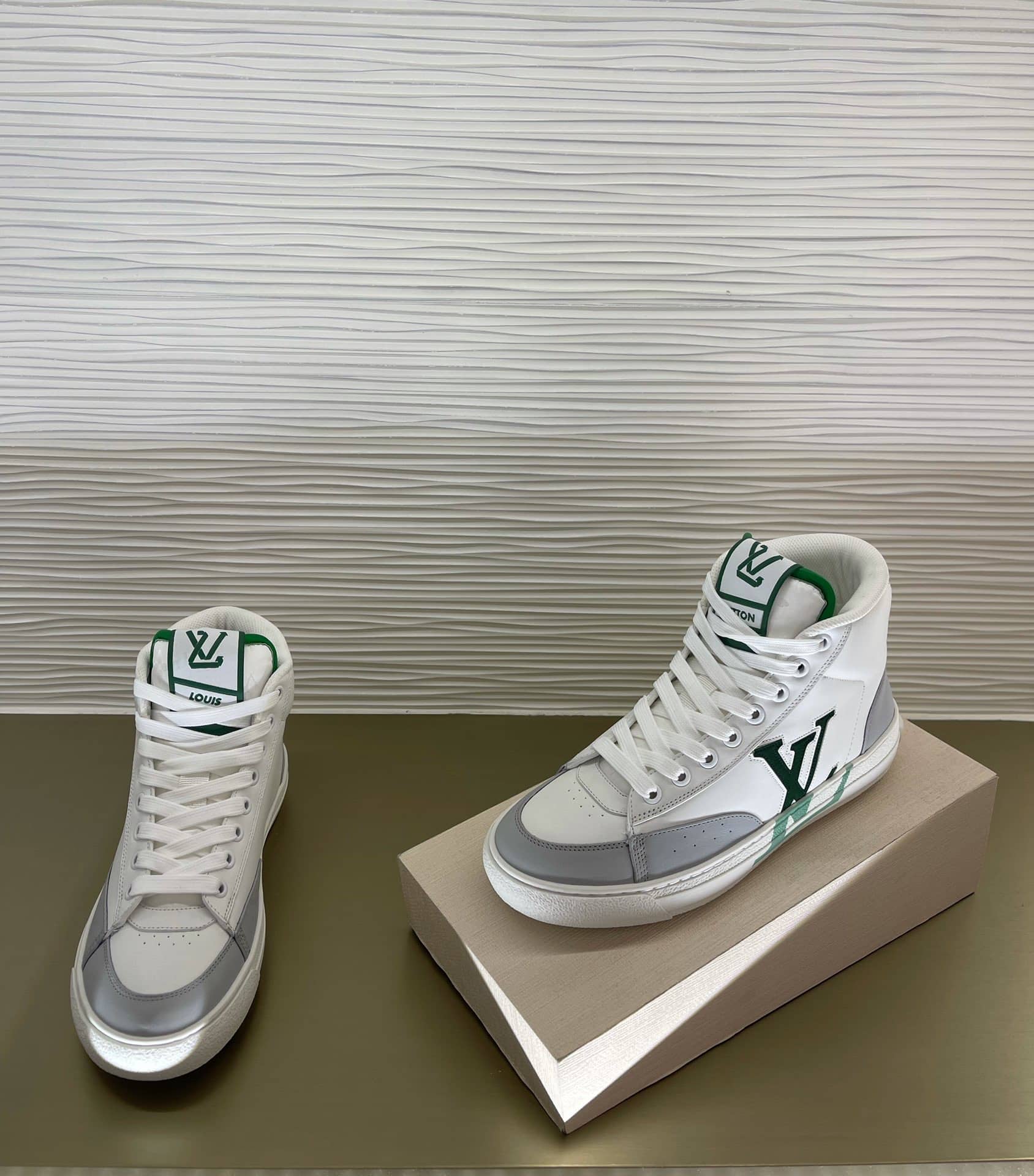 LOUIS VUITTON CHARLIE SNEAKER BOOT 1A9JMA - Image 6