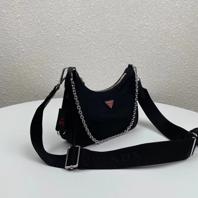 PRADA MINI RE-EDITION 2005 RE-NYLON BLACK WITH RED LOGO - Image 5
