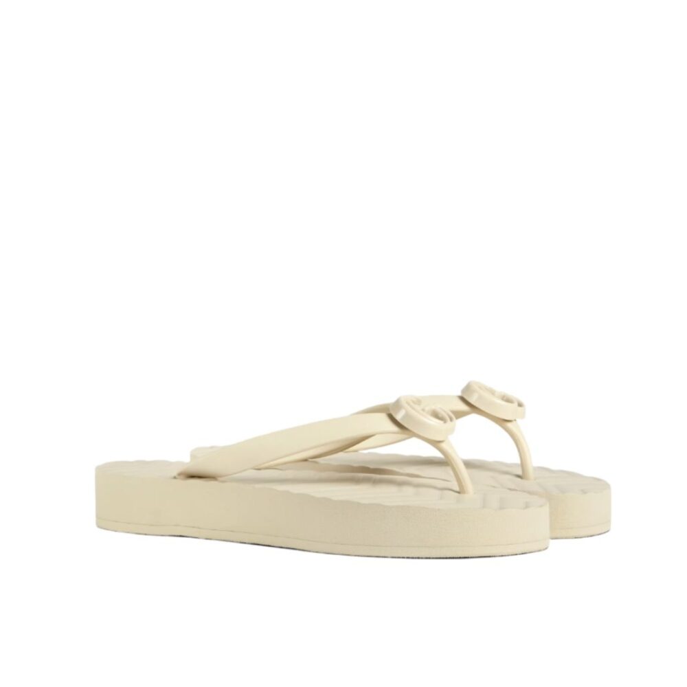 GUCCI WOMEN'S CHEVRON THONG WHITE 655463 J8710 9022