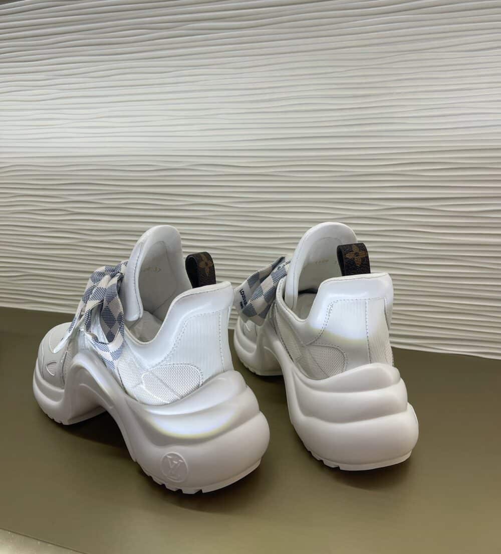 LOUIS VUITTON ARCHLIGHT SNEAKERS AZUR WHITE 1AACPW - Image 5