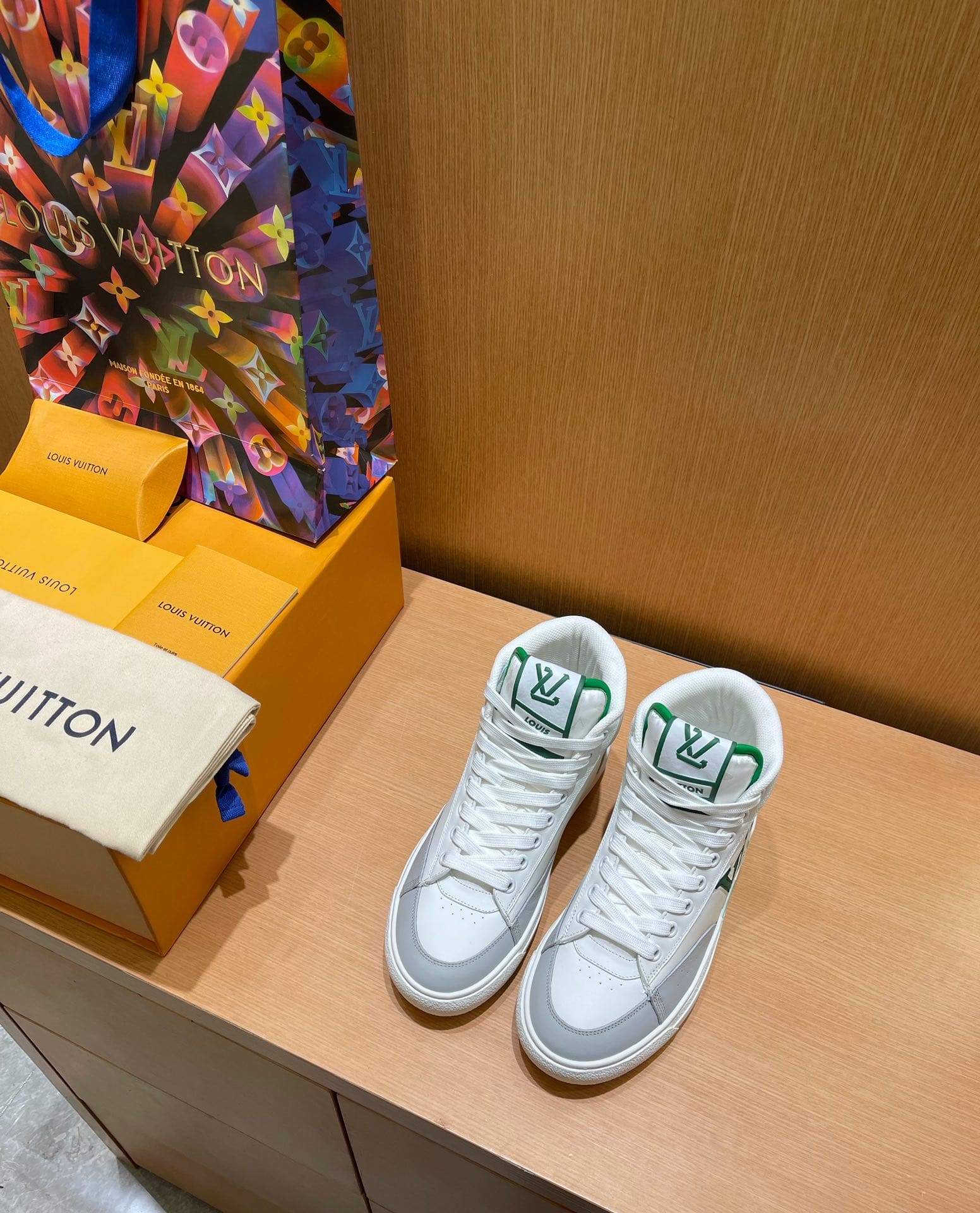 LOUIS VUITTON CHARLIE SNEAKER BOOT 1A9JMA - Image 9