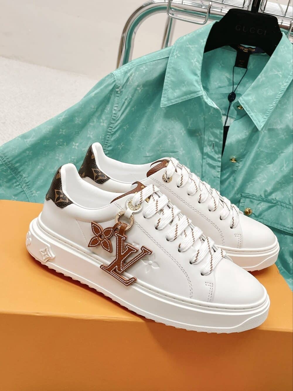 LOUIS VUITTON TIME OUT SNEAKER 1AADMT - Image 9