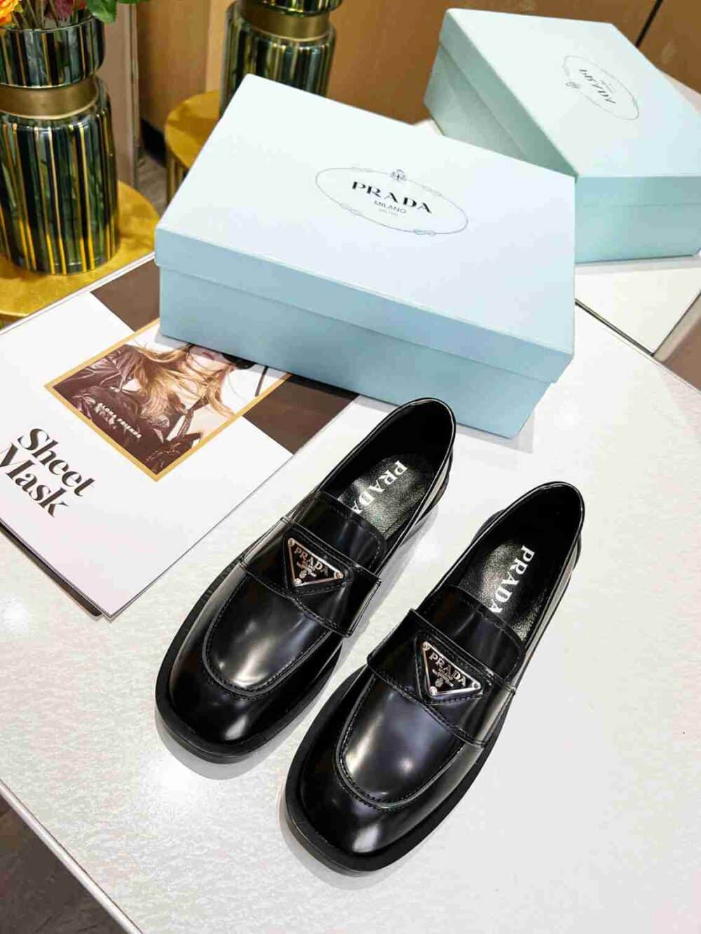 PRADA PATENT LEATHER LOAFERS BLACK 1D902M069F0002F025 - Image 3