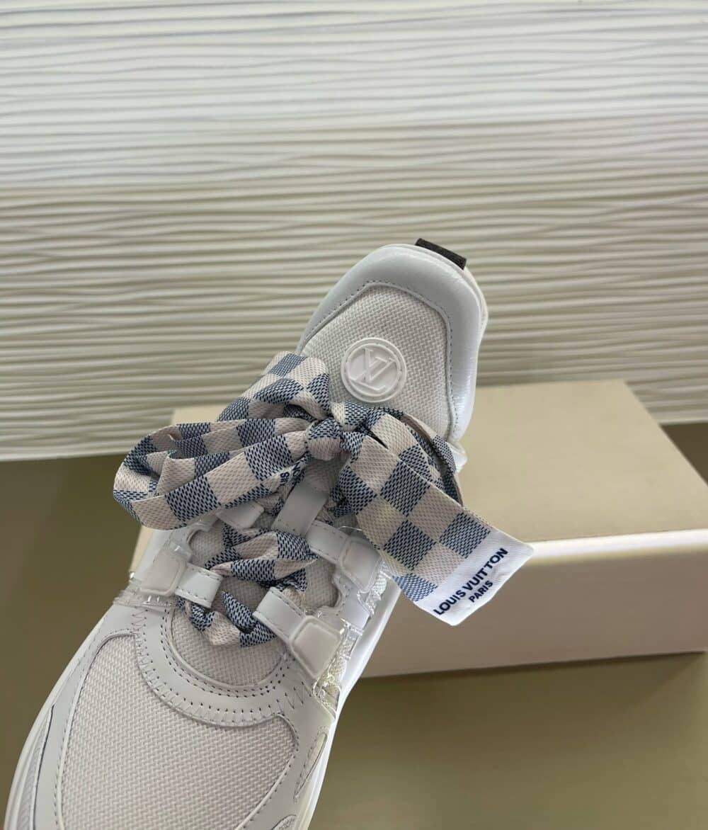 LOUIS VUITTON ARCHLIGHT SNEAKERS AZUR WHITE 1AACPW - Image 3