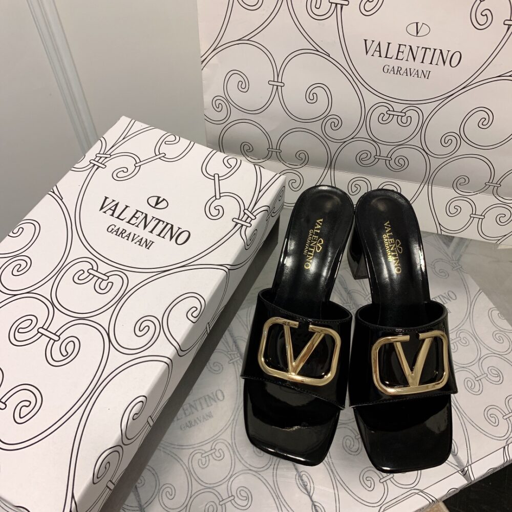 VALENTINO VLOGO SIGNATURE SQUARE TOE MIDDLE HEEL BLACK SLIDE SANDAL - Image 7