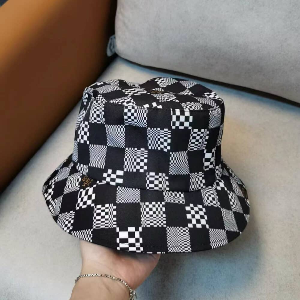 LOUIS VUITTON DAMIER BUCKET HAT BLACK - Image 3