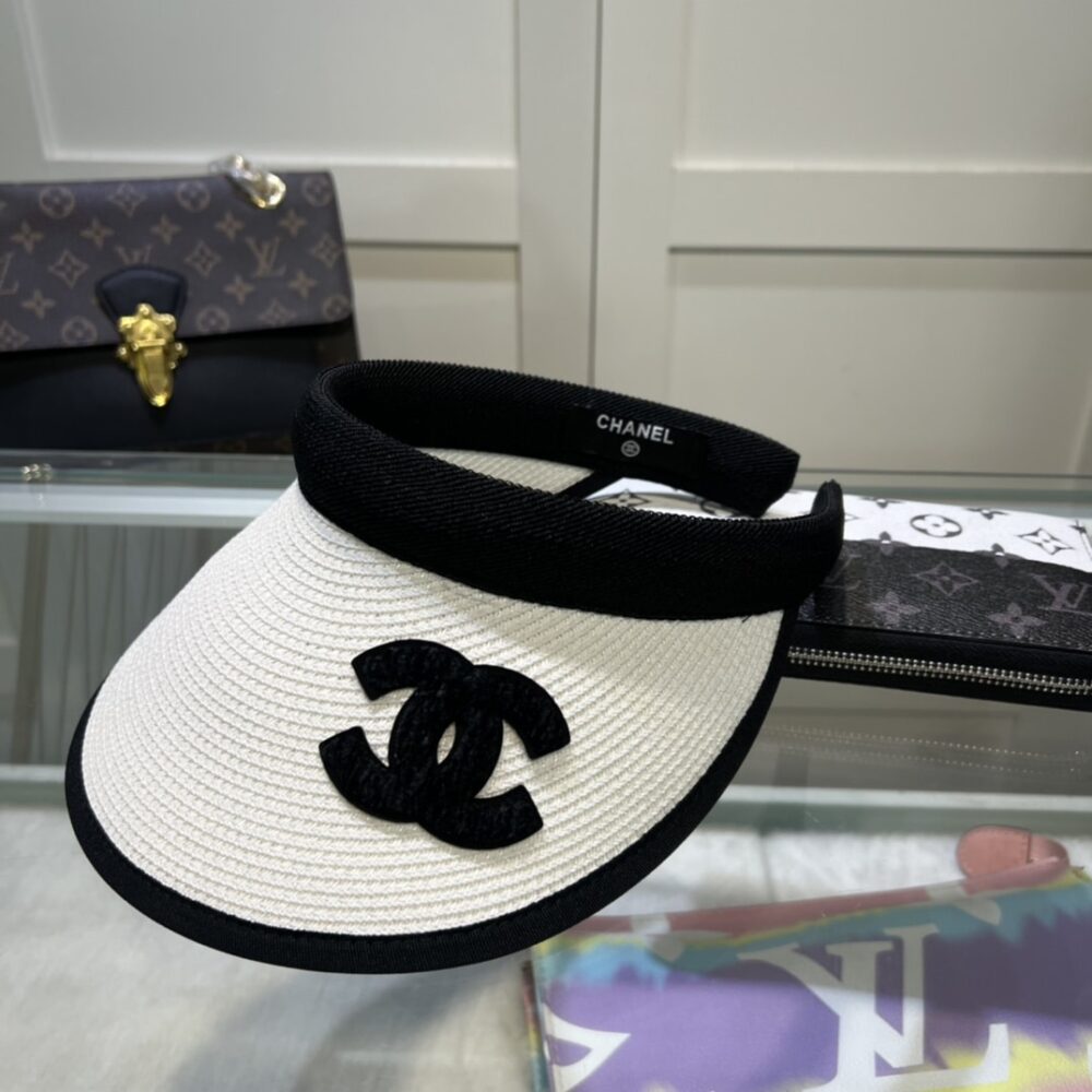 CHANEL STRAW CC VISOR HAT WHITE - Image 5