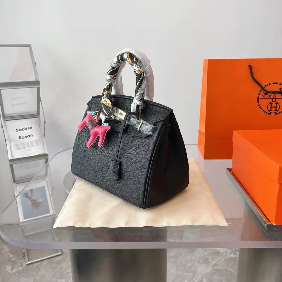 Hermes Birkin 35 Togo Leather Gold Hardware Black 35cm - Image 3