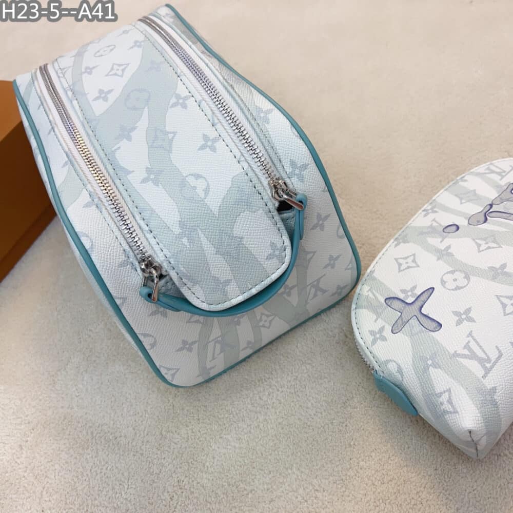 LOUIS VUITTON DOPP KIT MONOGRAM 27CM - Image 6