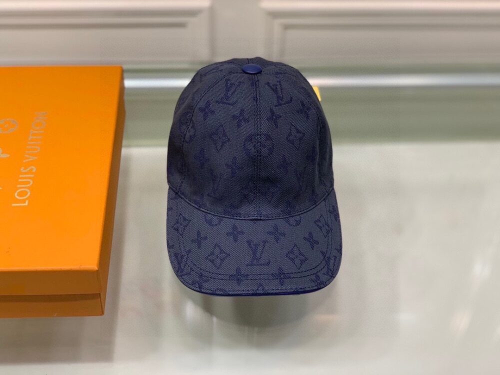 LOUIS VUITTON MNG ESSENTIAL CAP BLUE M77590 - Image 6