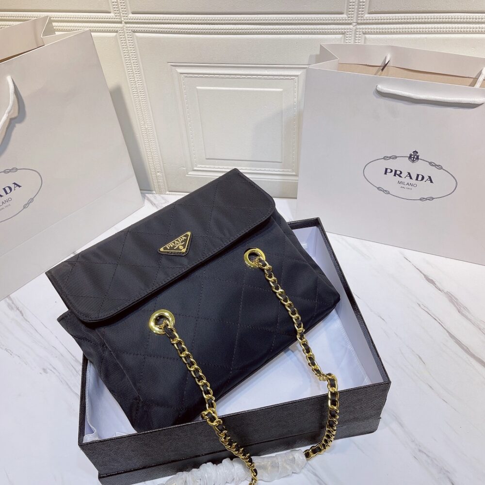 PRADA BLACK QUILTED NYLON VINTAGE SHOULDER BAG BLACK 28CM - Image 5