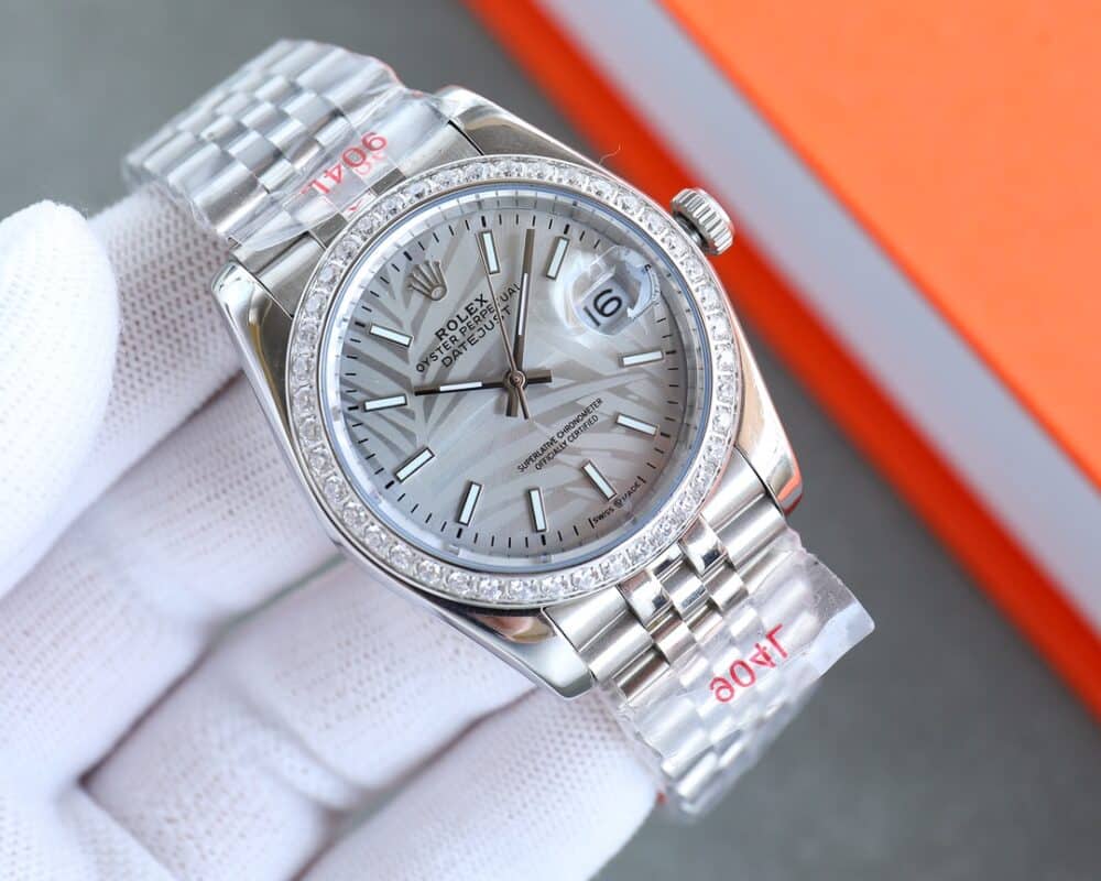 ROLEX DATEJUST SILVER DIAL WITH SILVER STRAP PALM LEAF PATTERN 36MM 126200 0086 - Image 3
