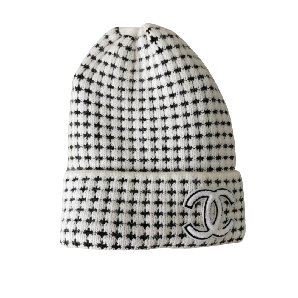 CHANEL CC WOOL BEANIE WHITE