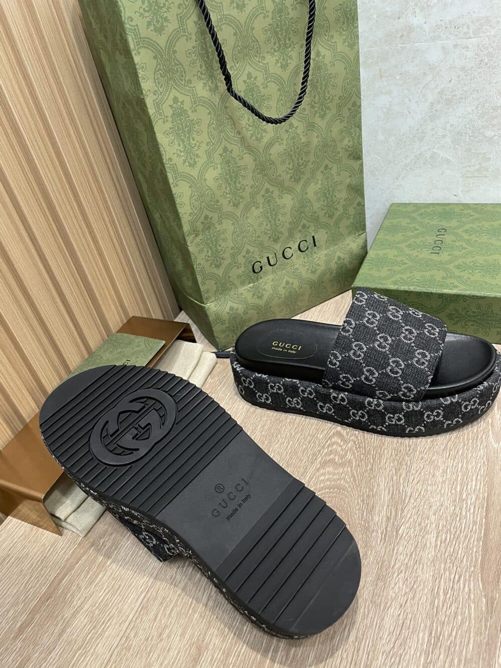 GUCCI WOMEN’S PLATFORM SLIDE SANDAL BLACK 623212 - Image 9