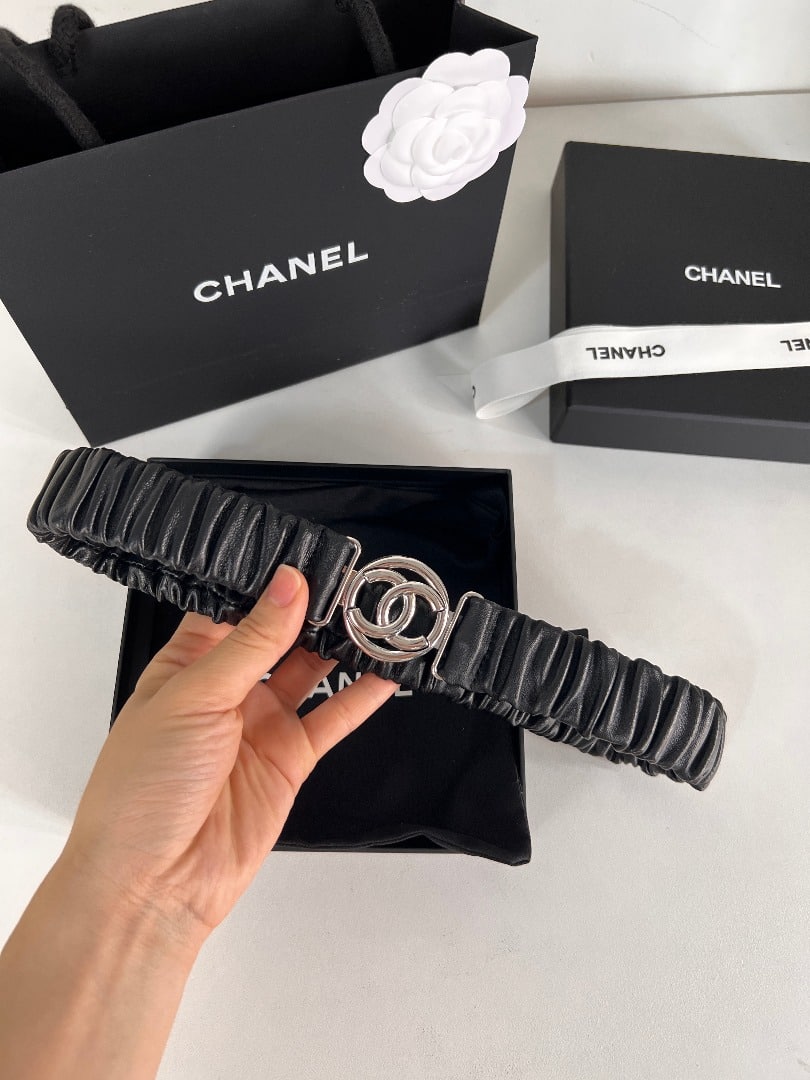 Alternative view of CHANEL CALFSKIN BETL WITH SILVER CC LOGO 30MM