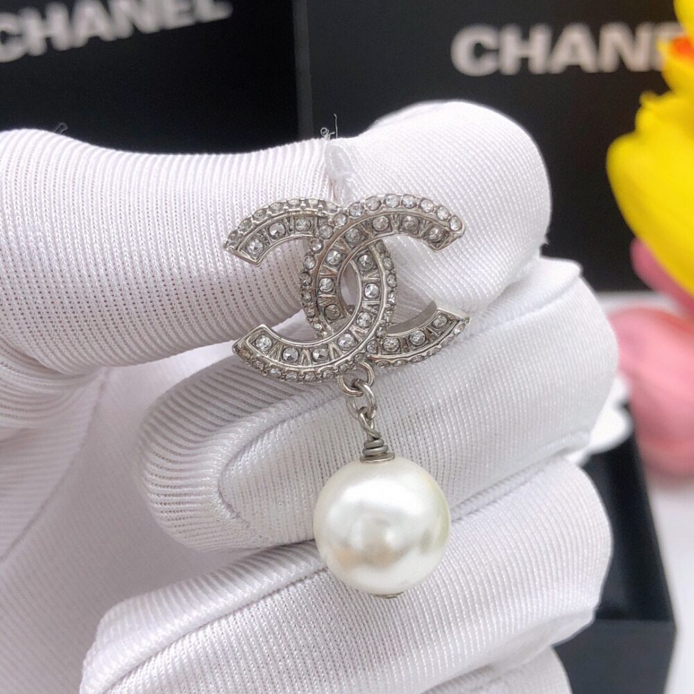 CHANEL CC EARRINGS - Image 6