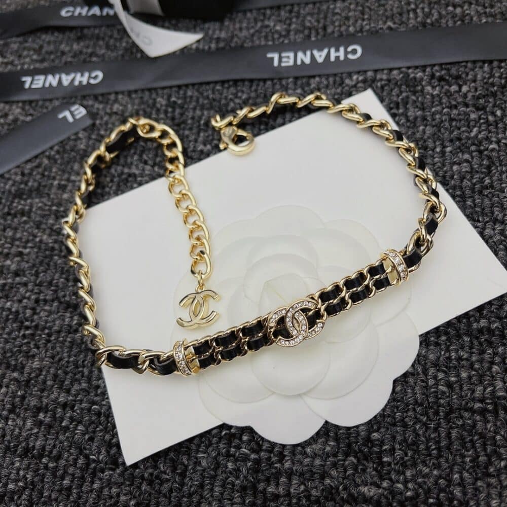 CHANEL NECKLACE
