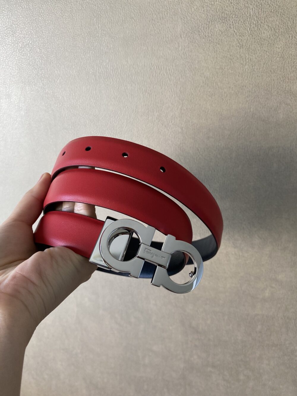 Alternative view of SALVATORE FERRAGAMO GANCINI RED LEATHER BELT WITH GOLD METAL BUCKLE 2.5CM