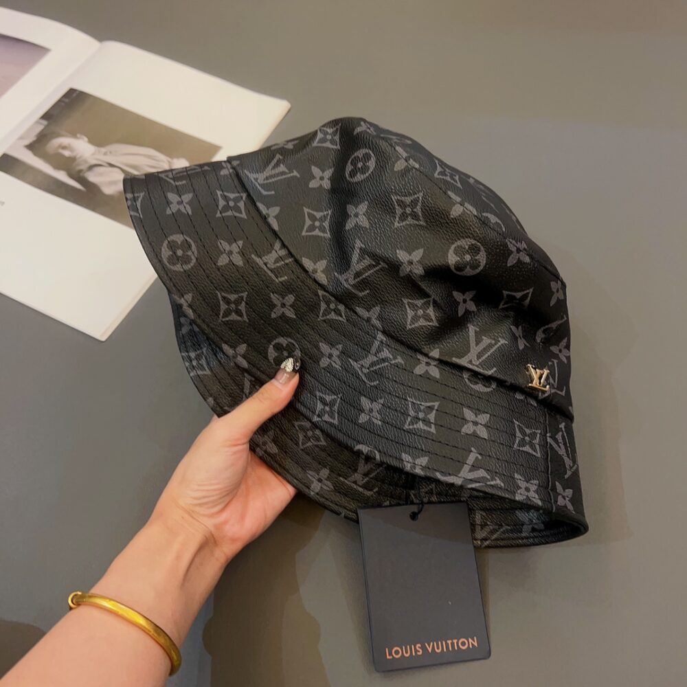 LOUIS VUITTON MONOGRAM LEATHER BUCKER HAT BLACK - Image 7