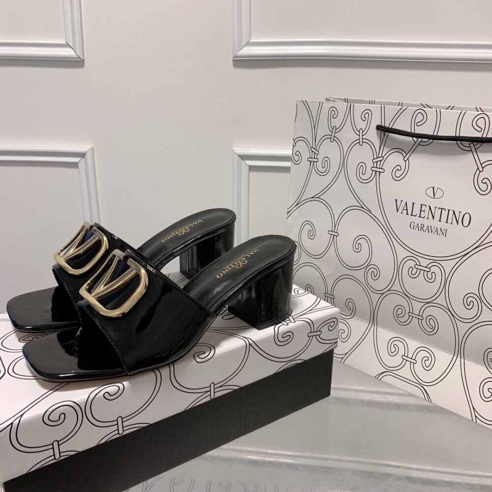 VALENTINO VLOGO SIGNATURE SQUARE TOE MIDDLE HEEL BLACK SLIDE SANDAL - Image 9