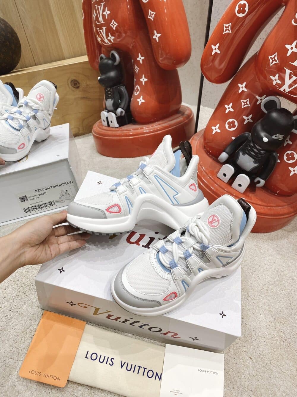 LOUIS VUITTON ARCHLIGHT SNEAKER 1A951Q - Image 4