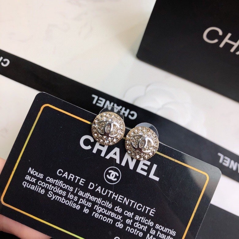 Alternative view of CHANEL CC BUTTON STRASS EARRINGS