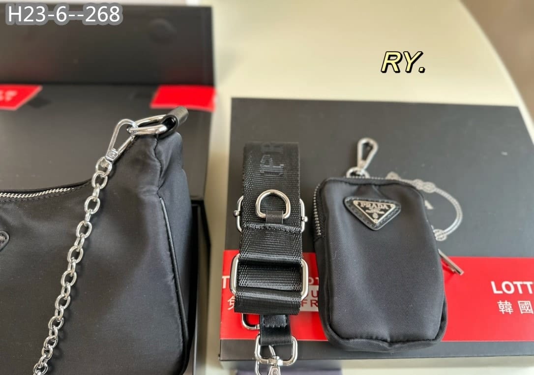 PRADA RE EDITION 2005 RE NYLON BAG BLACK 26CM - Image 2