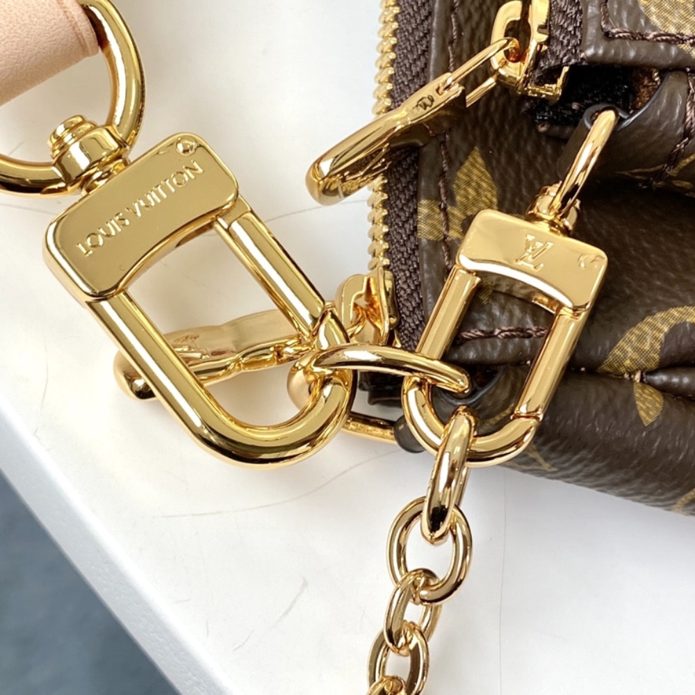 LOUIS VUITTON MULTI POCHETTE ACCESSOIRES ROSE CLAIR 24CM M44840 - Image 7