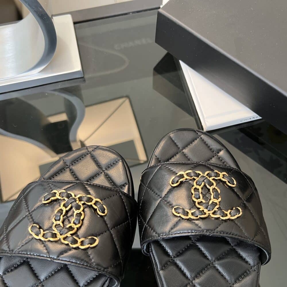 CHANEL 23P QUILTED CC CHAIN MULE SANDAL BLACK G39954 X56940 94305 - Image 6