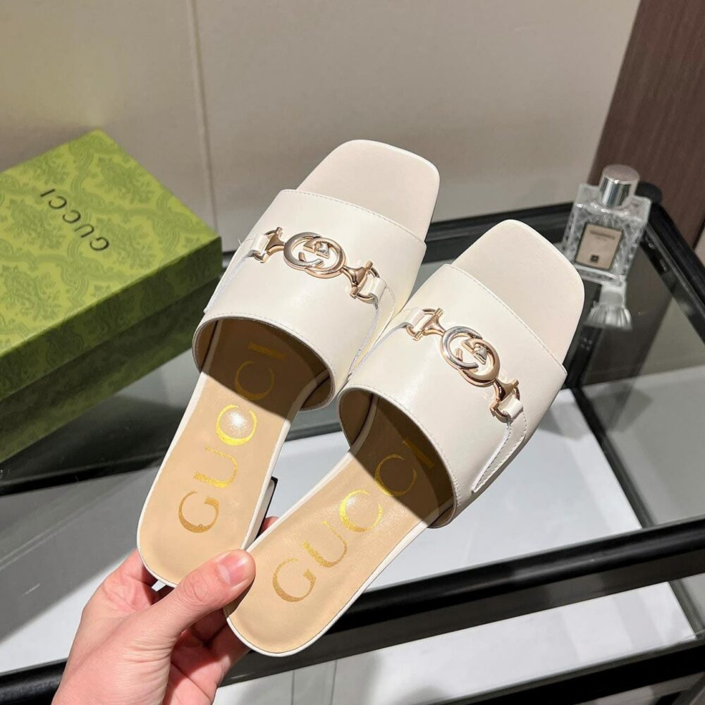 GUCCI ZUMI LEATHER SLIDE SANDAL WHITE - Image 2