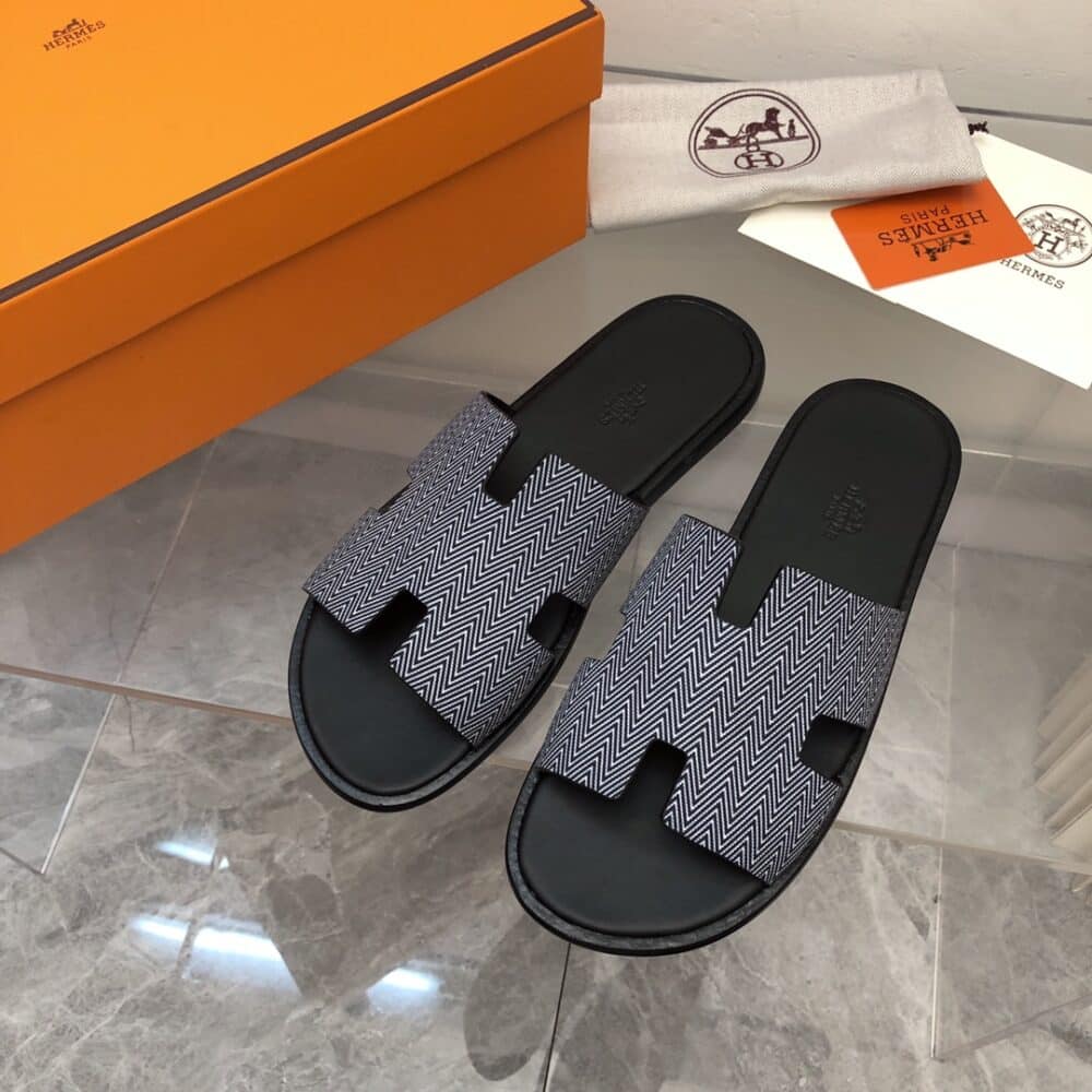 HERMES IZMIR SANDAL NOIR BLANC H231806ZH11390 - Image 7