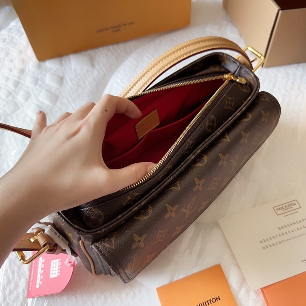 Louis Vuitton Vivacité Monogram Canvas Brown 25Cm M46999 - Image 10