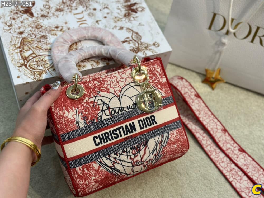 Alternative view of DIOR MEDIUM LADY D LITE BAG RED AND WHITE D ROYAUME D'AMOUR EMBROIDERY 24CM