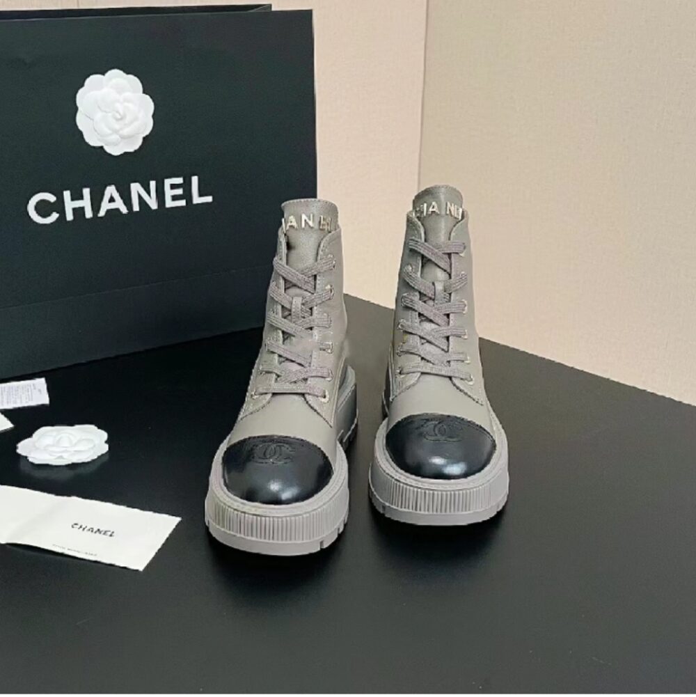 CHANEL CC LACE UP BOOT GREY BLACK - Image 2