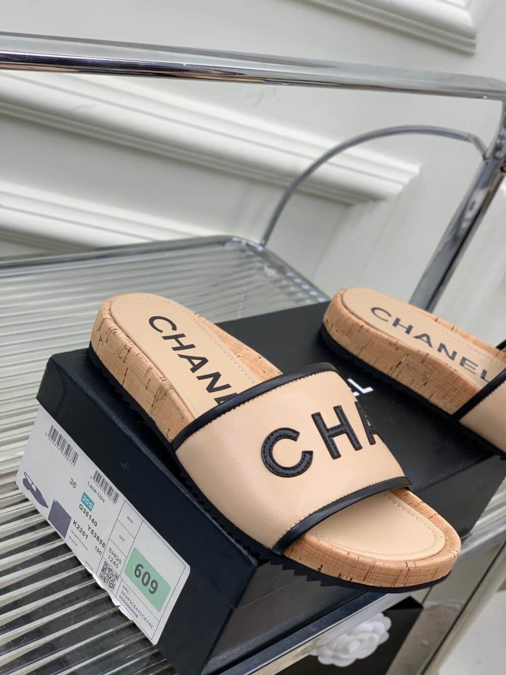 CHANEL LEATHER LOGO CORK SLIDE SANDALS BEIGE - Image 3