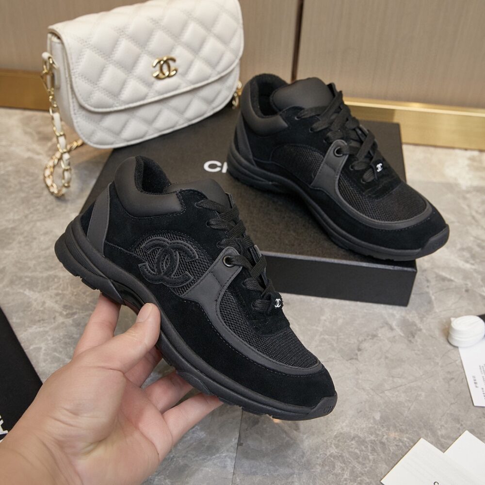CHANEL CC LOGO SNEAKER BLACK G34361 Y53536 94305 - Image 5
