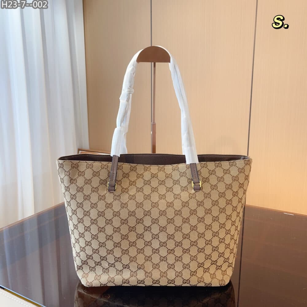 GUCCI GG CANVAS FRINGE BAMBOO TOTE BAG BEIGE BROWN 31CM - Image 9