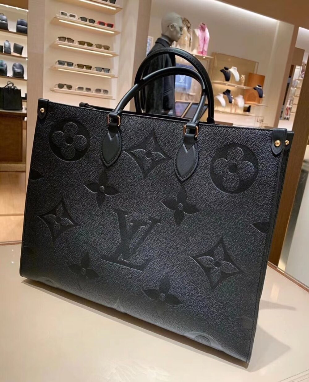 Alternative view of LOUIS VUITTON ONTHEGO GM BAG MONOGRAM EMPREINTE LEATHER BLACK 41CM M44925