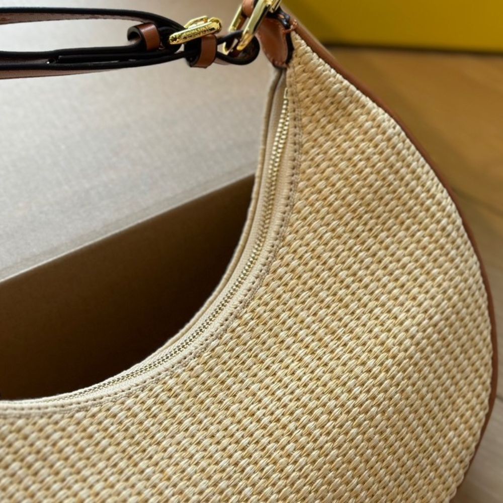 FENDI GRAPHY SMALL NATURAL STRAW BAG 20CM 8BR798ANWBF1L27 - Image 2