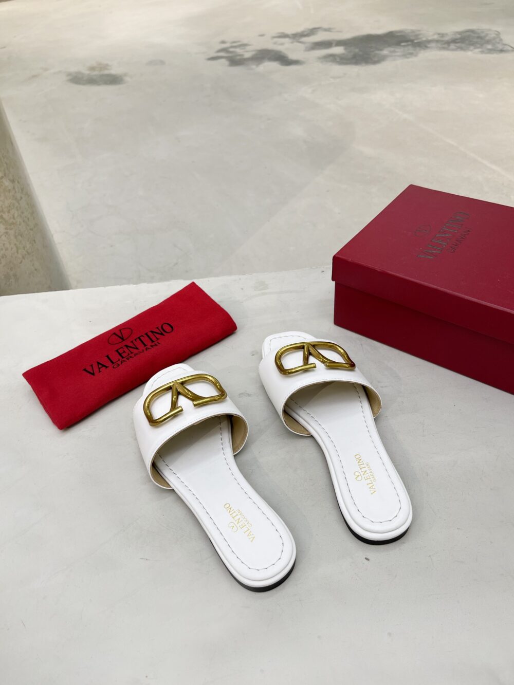 Alternative view of VALENTINO GARAVANI VLOGO SIGNATURE SLIDE SANDAL WHITE