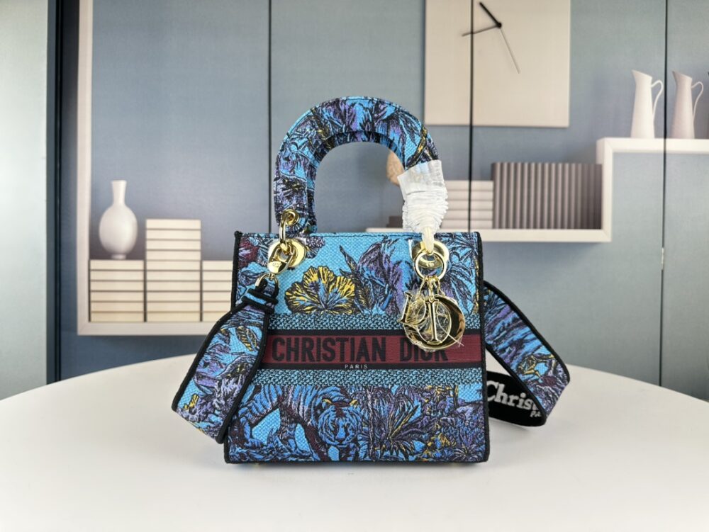 Alternative view of DIOR MEDIUM LADY D LITE BAG CELESTIAL BLUE MULTICOLOR TOILE DE JOUY VOYAGE EMBROIDERY 24CM M0565OEUPM259