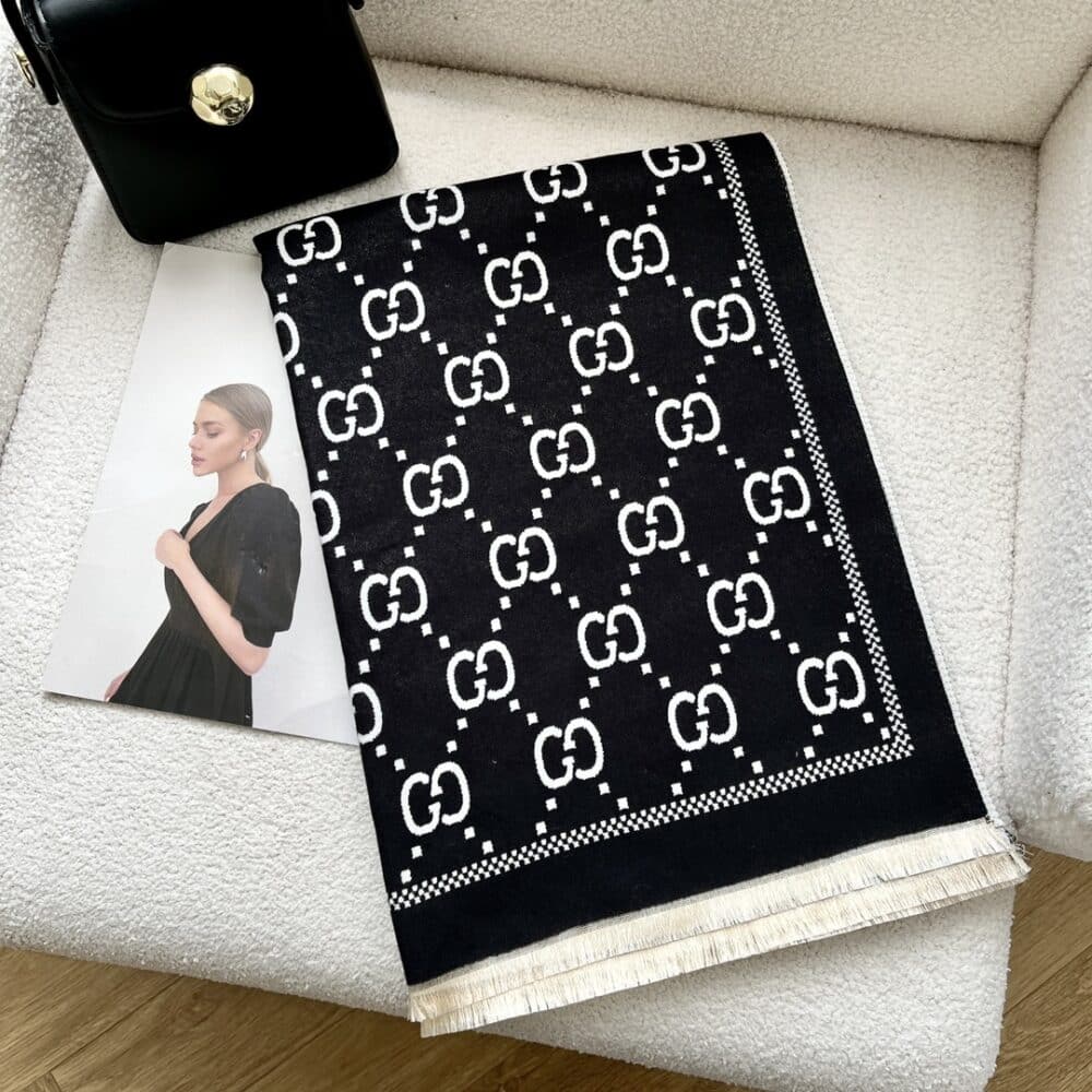 Alternative view of GUCCI GG JACQUARD KNITTED SCARF BLACK