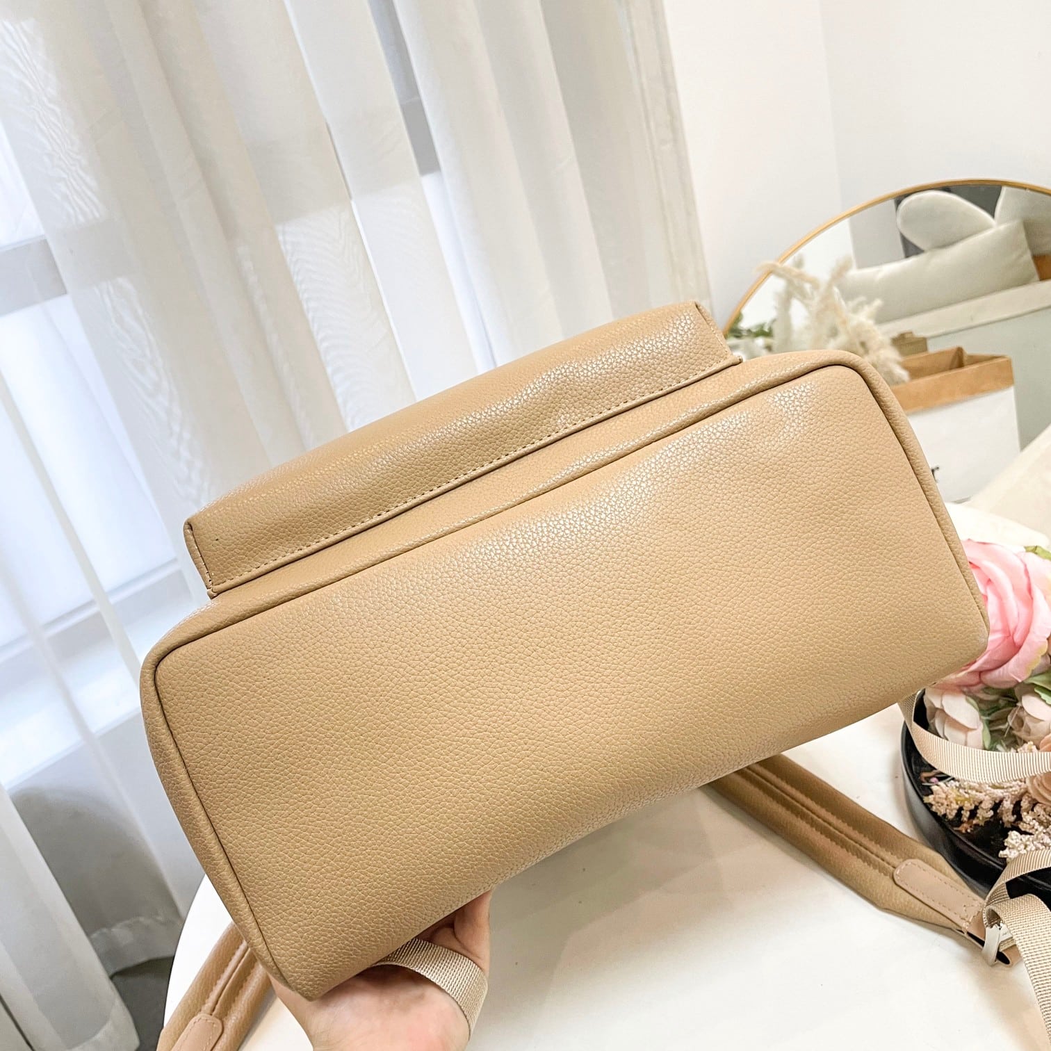 LOUIS VUITTON TAKEOFF BACKPACK PM BEIGE 43CM M23708 - Image 7