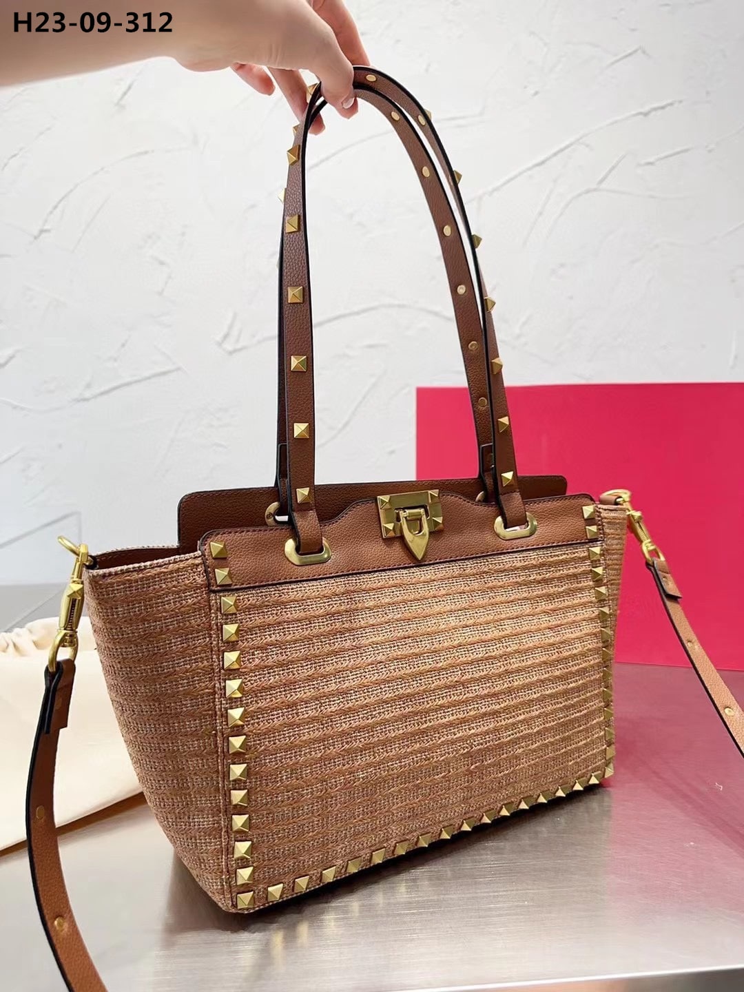 VALENTINO ROCKSTUD TOTE BAG BROWN 28CM - Image 4