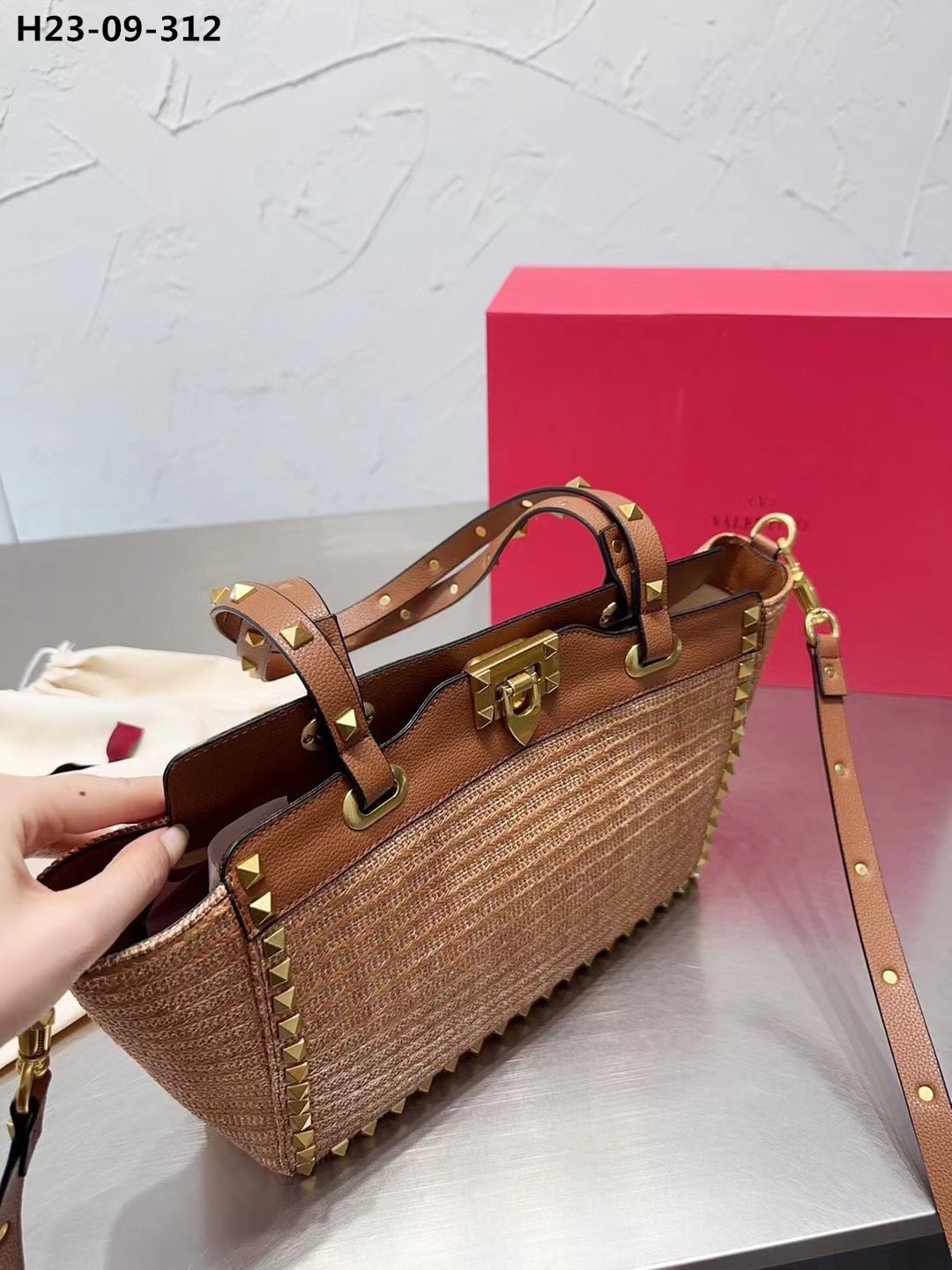 VALENTINO ROCKSTUD TOTE BAG BROWN 28CM - Image 7