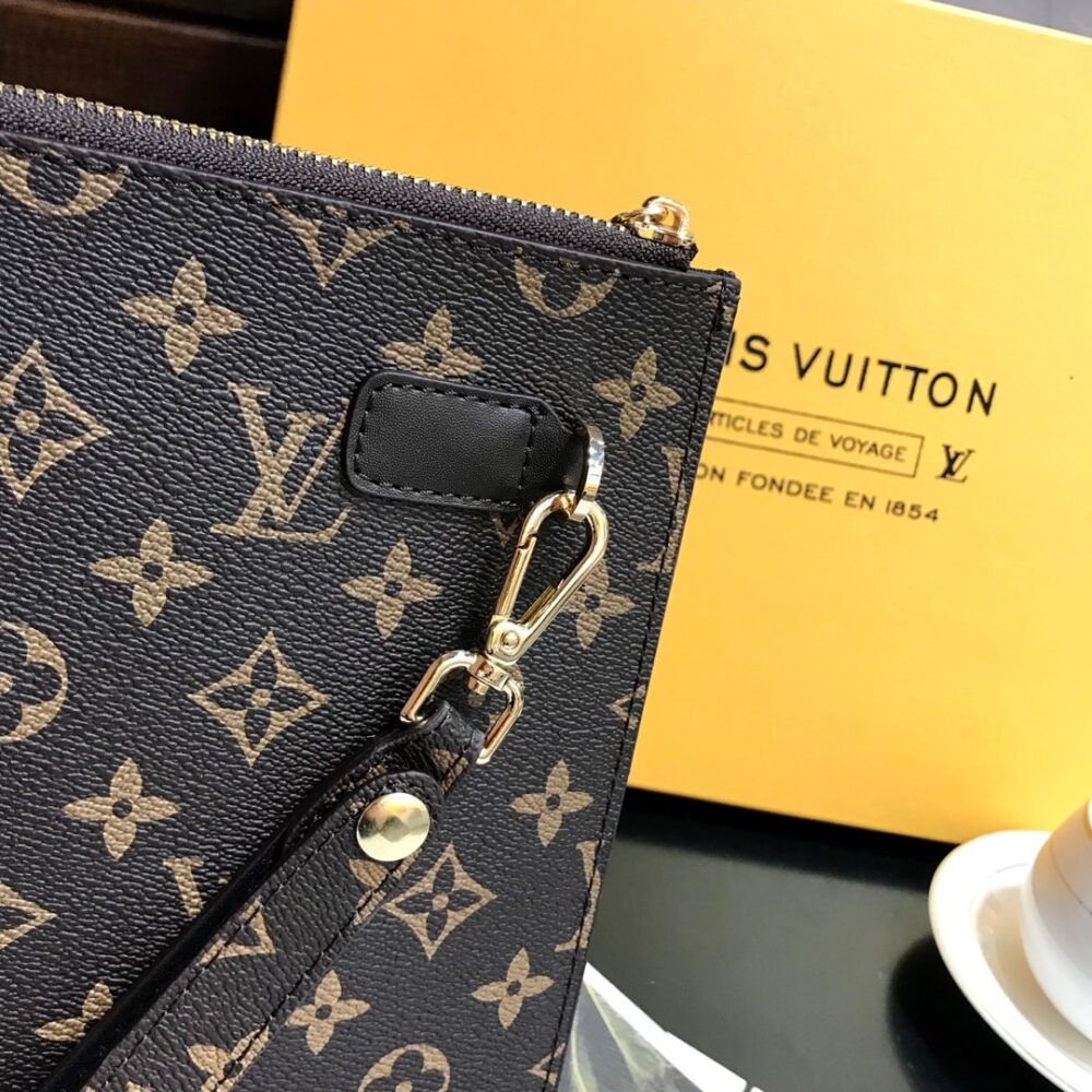 LOUIS VUITTON TO GO POCHETTE MONOGRAM BROWN 33CM - Image 3